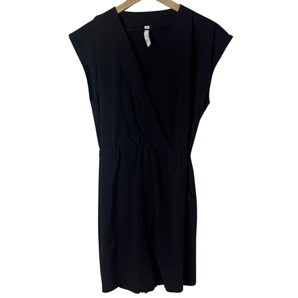 Athleta Marlow Shorts Romper Black Large Athleisure Athletic Gym Loungewear EUC - Picture 4 of 10